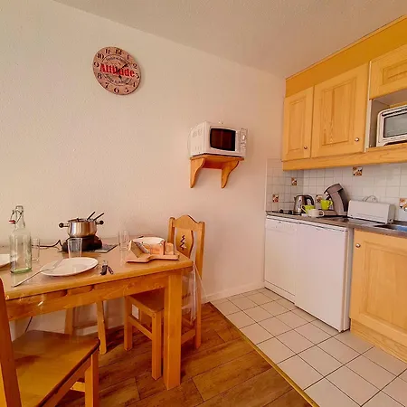아파트 Cosy Au Pied Des Pistes Avec Balcon, 3 Couchages Et Cuisine Equipee - Fr-1-344-1056 *